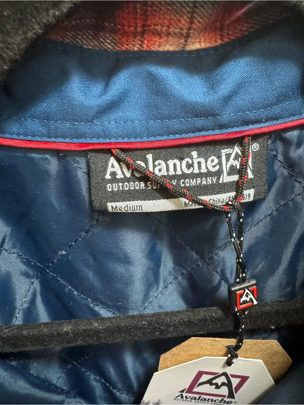 Avalanche Men's Navy and Red Plaid Shirt Jacket size medium